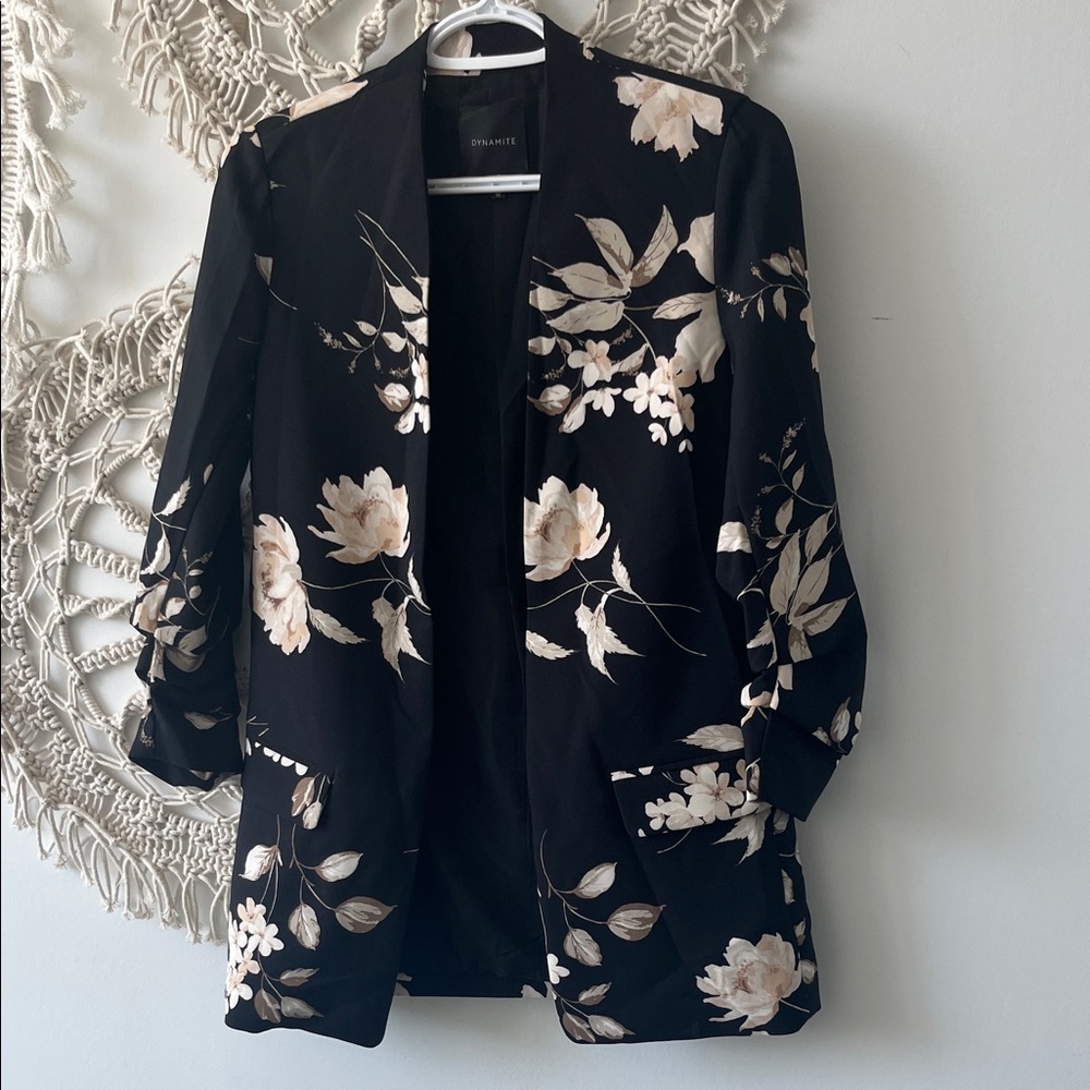 Dynamite Black and Cream Floral Blazer